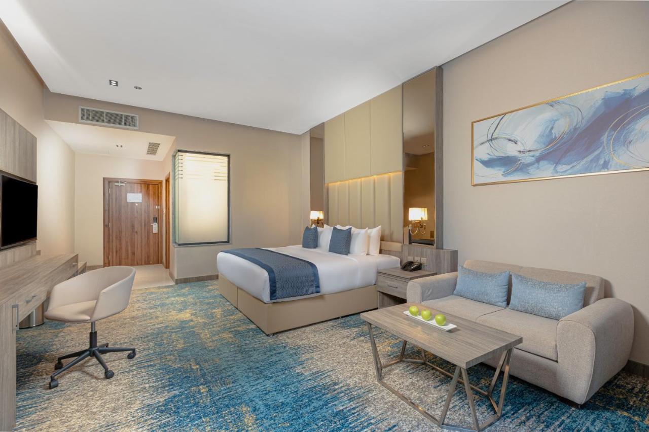 Seven Gardens Hotel Riyadh Exteriör bild