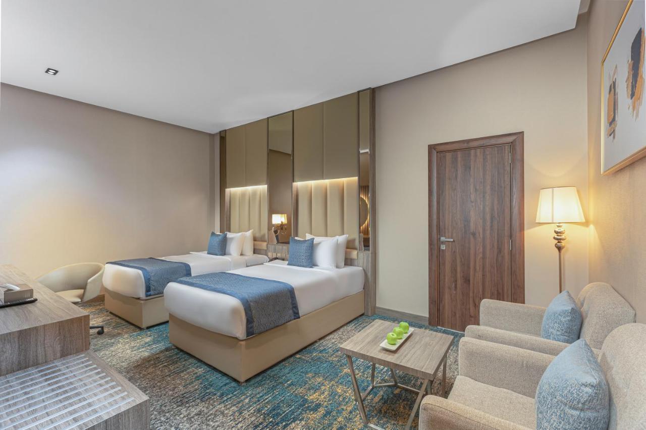 Seven Gardens Hotel Riyadh Exteriör bild